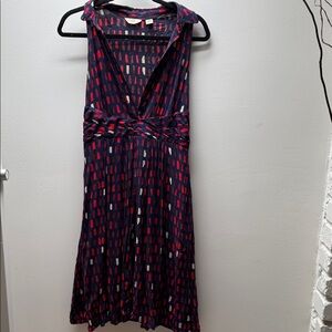 Vibrant Sleeveless Geometric Dress